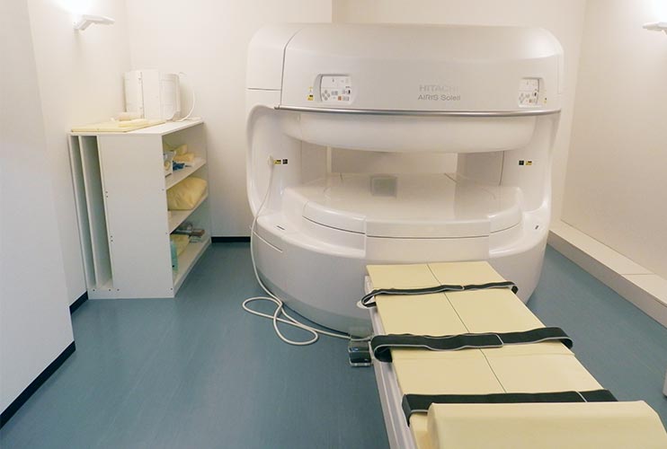 Magnetic Resonance Imaging (MRI) Scanner